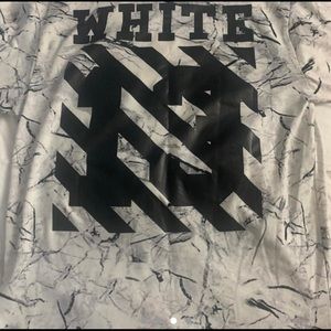 Off White T-Shirt only worn once